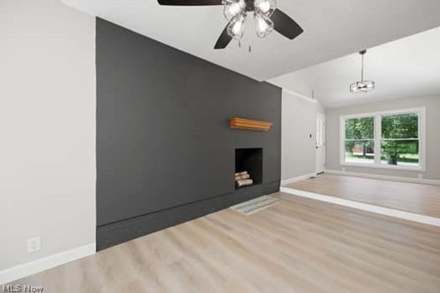 2805 Glencoe, Akron, OH 44319