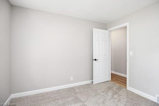 2805 Glencoe, Akron, OH 44319