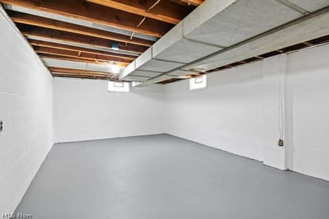 2805 Glencoe, Akron, OH 44319