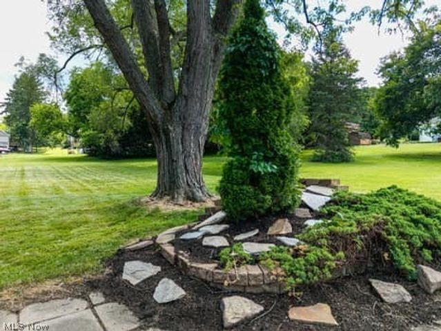 2805 Glencoe, Akron, OH 44319
