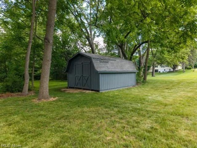 2805 Glencoe, Akron, OH 44319