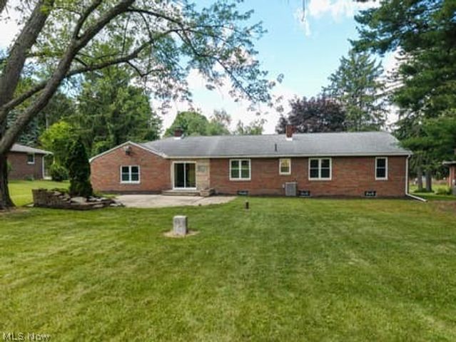 2805 Glencoe, Akron, OH 44319