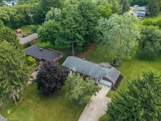 2805 Glencoe, Akron, OH 44319