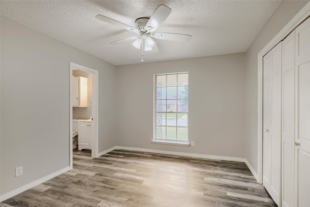 829 Poinsettia Drive, Lancaster, TX 75146