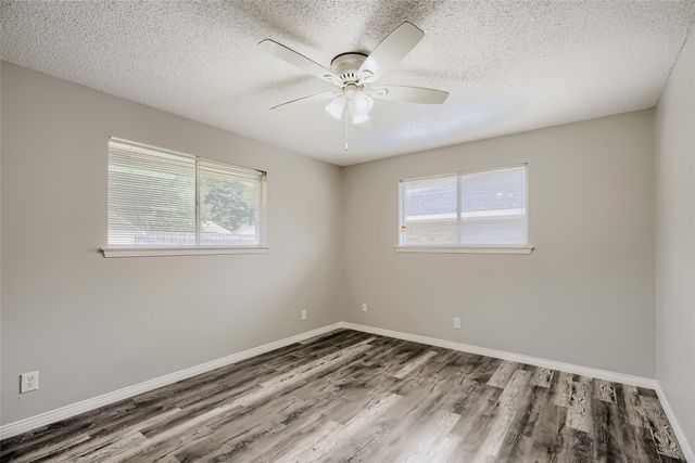 829 Poinsettia Drive, Lancaster, TX 75146