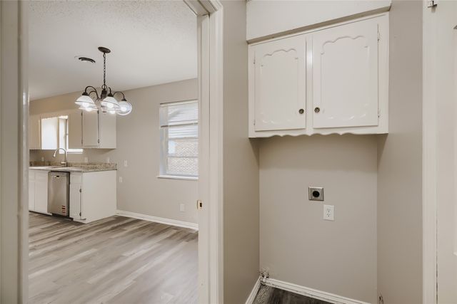 829 Poinsettia Drive, Lancaster, TX 75146