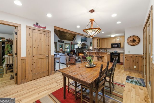 634 Little Hawk Road, Sautee Nacoochee, GA 30571