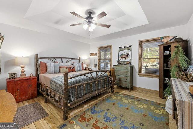 634 Little Hawk Road, Sautee Nacoochee, GA 30571