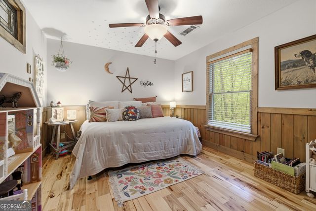 634 Little Hawk Road, Sautee Nacoochee, GA 30571