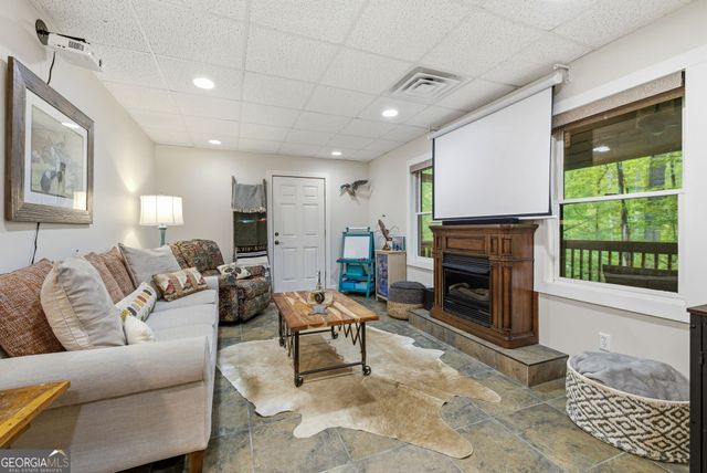 634 Little Hawk Road, Sautee Nacoochee, GA 30571