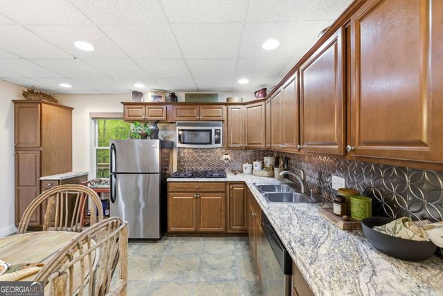 634 Little Hawk Road, Sautee Nacoochee, GA 30571