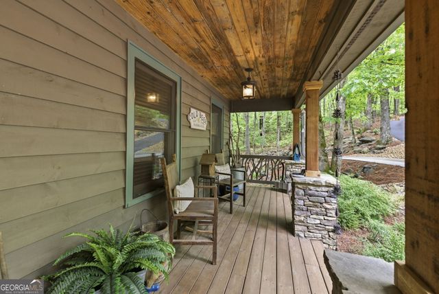 634 Little Hawk Road, Sautee Nacoochee, GA 30571
