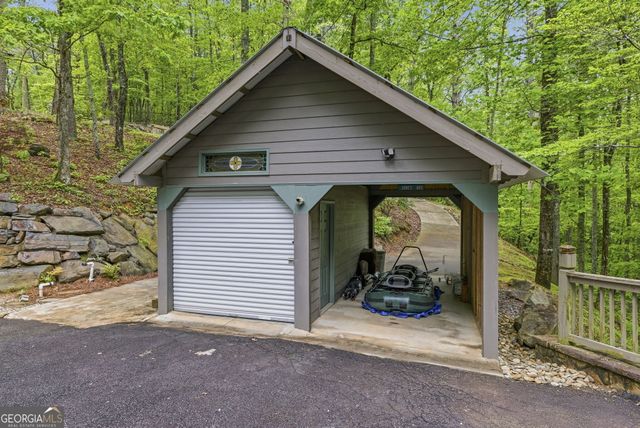 634 Little Hawk Road, Sautee Nacoochee, GA 30571