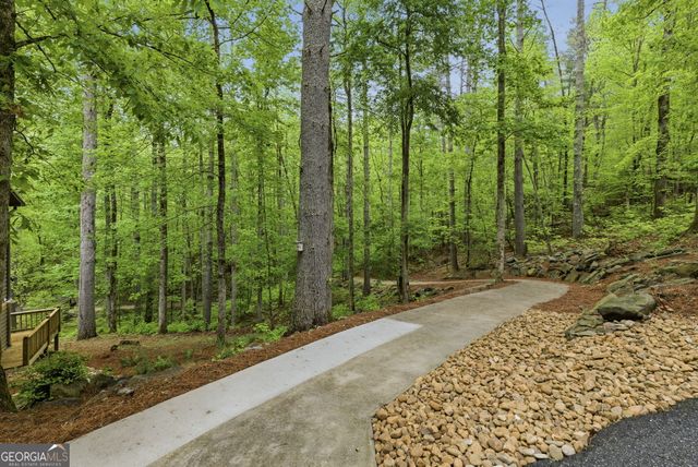 634 Little Hawk Road, Sautee Nacoochee, GA 30571