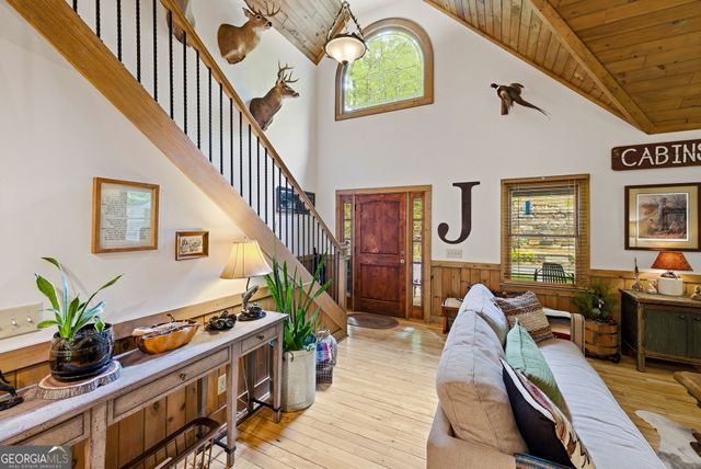 634 Little Hawk Road, Sautee Nacoochee, GA 30571