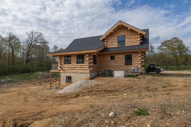 10771 N 47th Street, Augusta, MI 49012