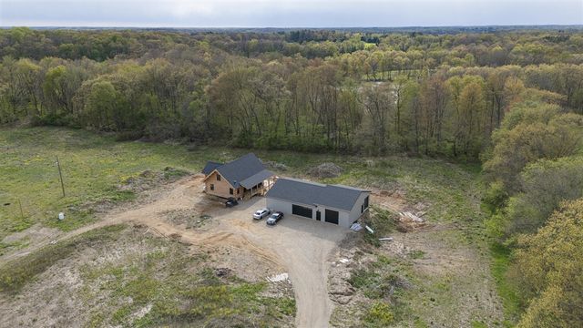 10771 N 47th Street, Augusta, MI 49012