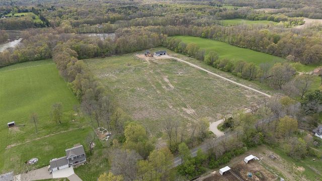 10771 N 47th Street, Augusta, MI 49012