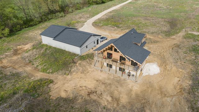10771 N 47th Street, Augusta, MI 49012