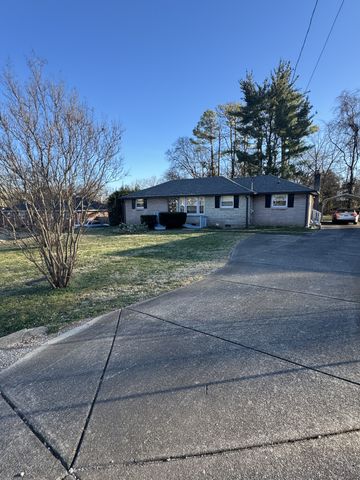 1908 Berkshire Dr, Nashville, TN 37216