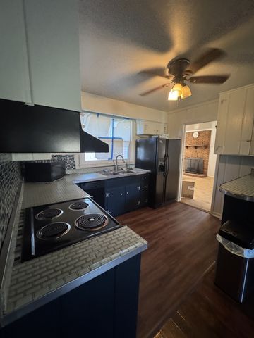 1908 Berkshire Dr, Nashville, TN 37216