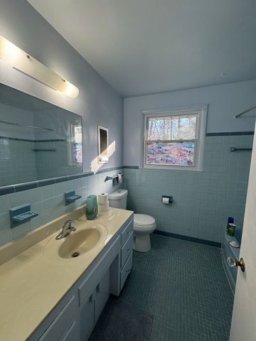 1908 Berkshire Dr, Nashville, TN 37216