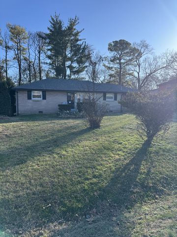 1908 Berkshire Dr, Nashville, TN 37216