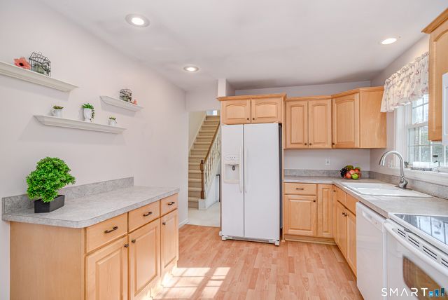40 Sullivan Farm 40, New Milford, CT 06776