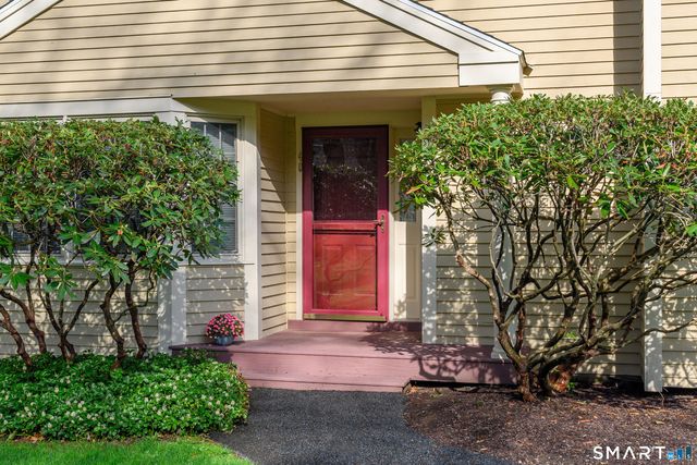 40 Sullivan Farm 40, New Milford, CT 06776