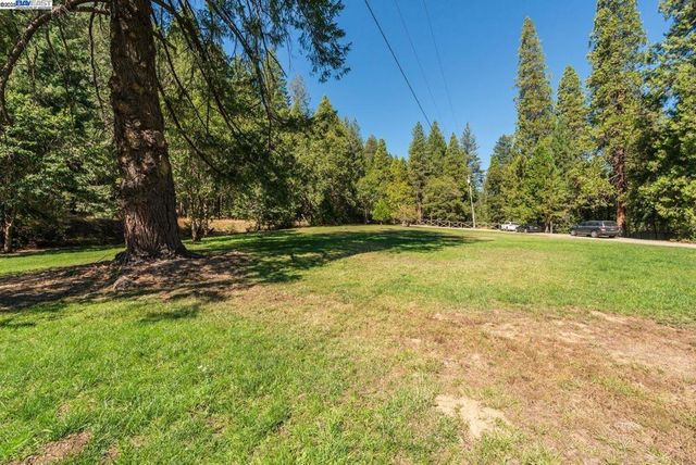 4481 Rush Creek Rd, Lewiston, CA 96052
