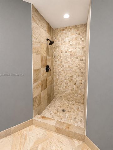 10750 NW 10th Street, Plantation, FL 33322