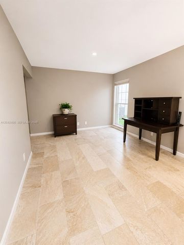 10750 NW 10th Street, Plantation, FL 33322