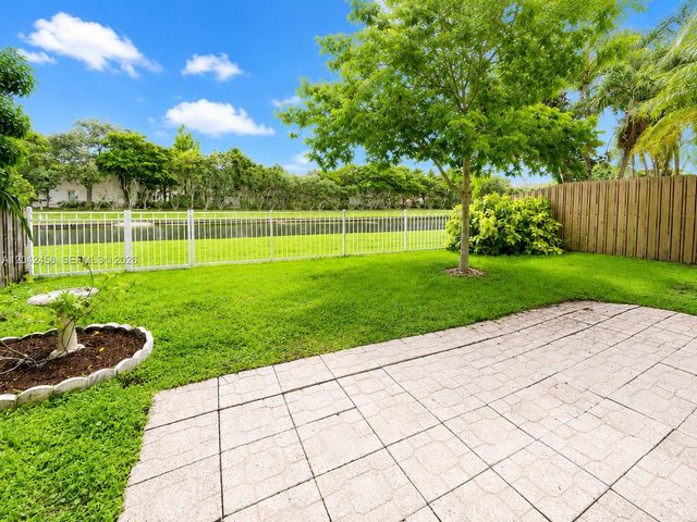 10750 NW 10th Street, Plantation, FL 33322