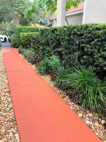 10750 NW 10th Street, Plantation, FL 33322