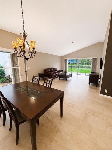 10750 NW 10th Street, Plantation, FL 33322