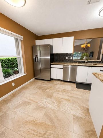 10750 NW 10th Street, Plantation, FL 33322