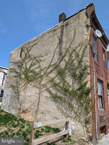 2851 W OAKDALE STREET, Philadelphia, PA 19132