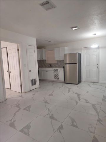 2472 17TH AVENUE S, St Petersburg, FL 33712