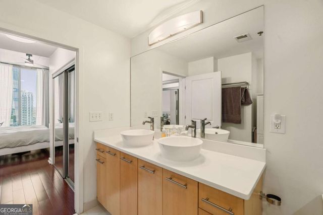 3324 Peachtree Road NE 2705, Atlanta, GA 30326