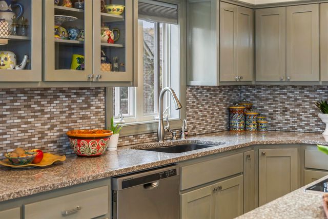 3 Levantino Lane, Hot Springs Village, AR 71909
