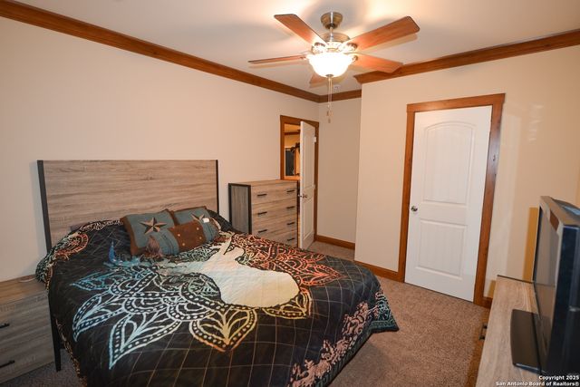 97 SD 45690, Rocksprings, TX 78880