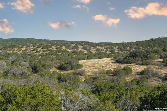 97 SD 45690, Rocksprings, TX 78880