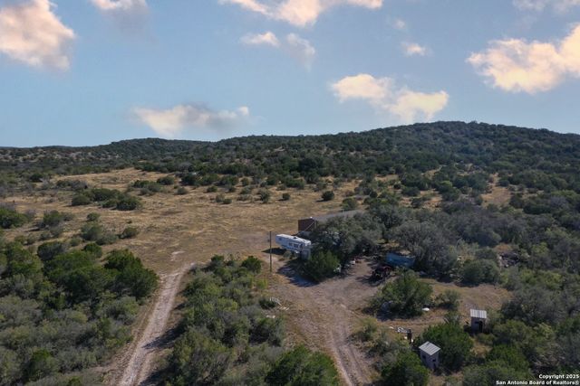 97 SD 45690, Rocksprings, TX 78880