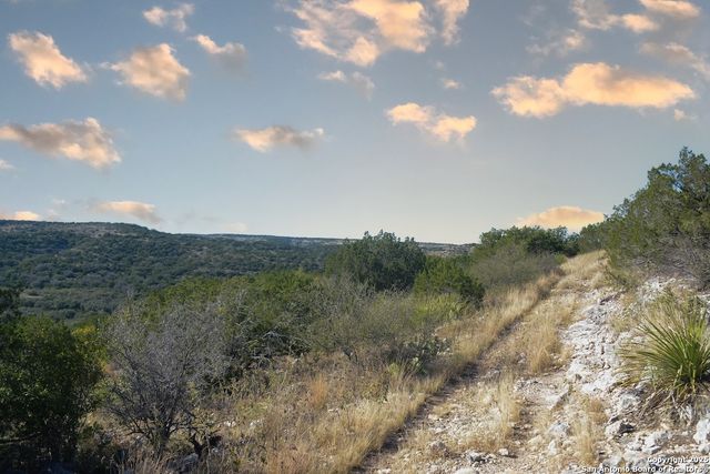 97 SD 45690, Rocksprings, TX 78880