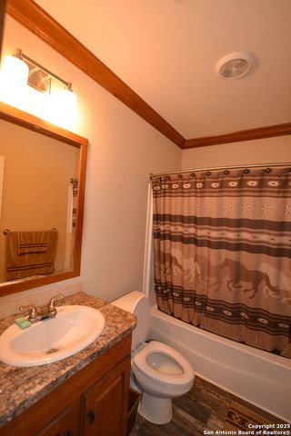 97 SD 45690, Rocksprings, TX 78880