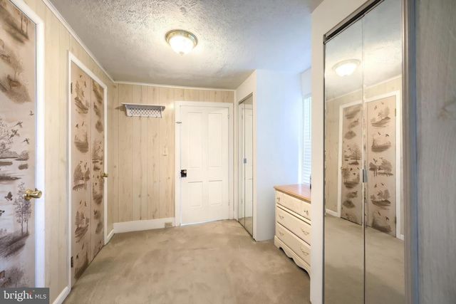 25 JOHN EDWARD DR, Littlestown, PA 17340