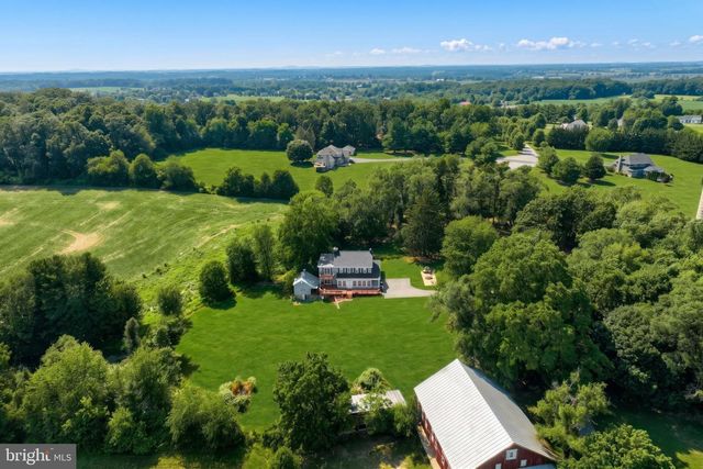 25 JOHN EDWARD DR, Littlestown, PA 17340