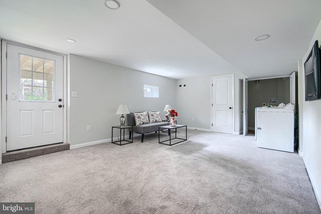 2345 PAPER MILL RD, Phoenix, MD 21131