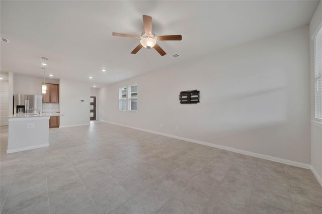 7080 Silverleaf Oak Street, Conroe, TX 77304
