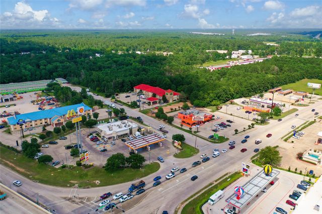 7080 Silverleaf Oak Street, Conroe, TX 77304